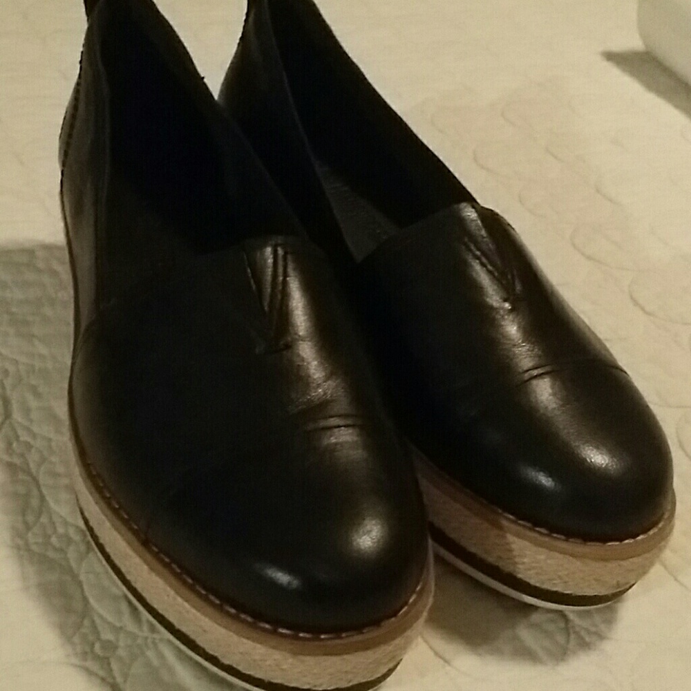 LEATHER TIMBERLAND EMERSON POINT SLIP ONS